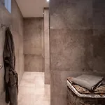 Konukevi Antik-hof 3*