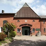 Antik-hof 3*